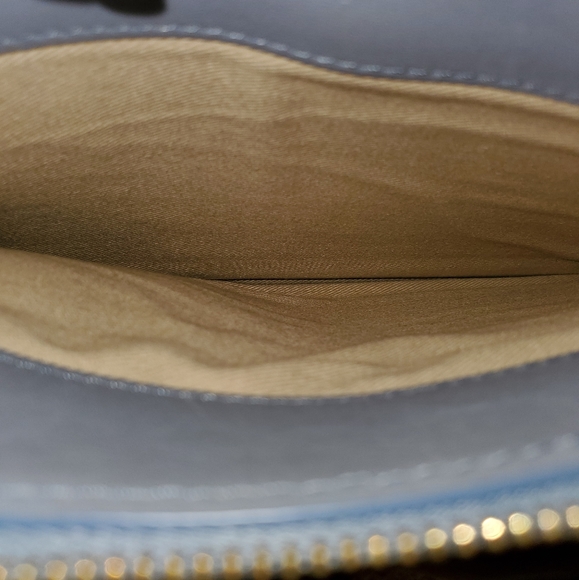 Chloe Roy Shoulder Bag - Picture 4 of 8